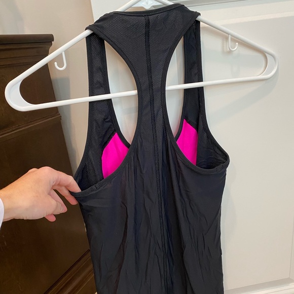 Lululemon neon pink and black mesh tank - Picture 4 of 4